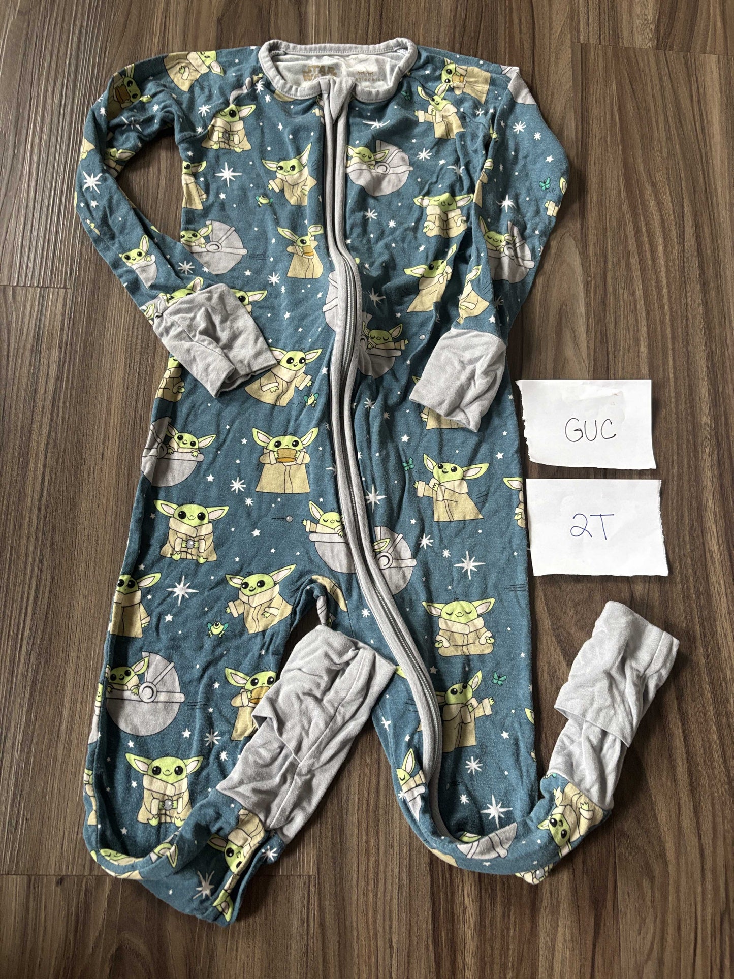 #138 - 2T GUC Little Sleepies Baby Yoda Convertible Zippy