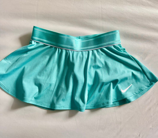 Seller #114 - Nike Teal Skort Girls Size S - Runs Big