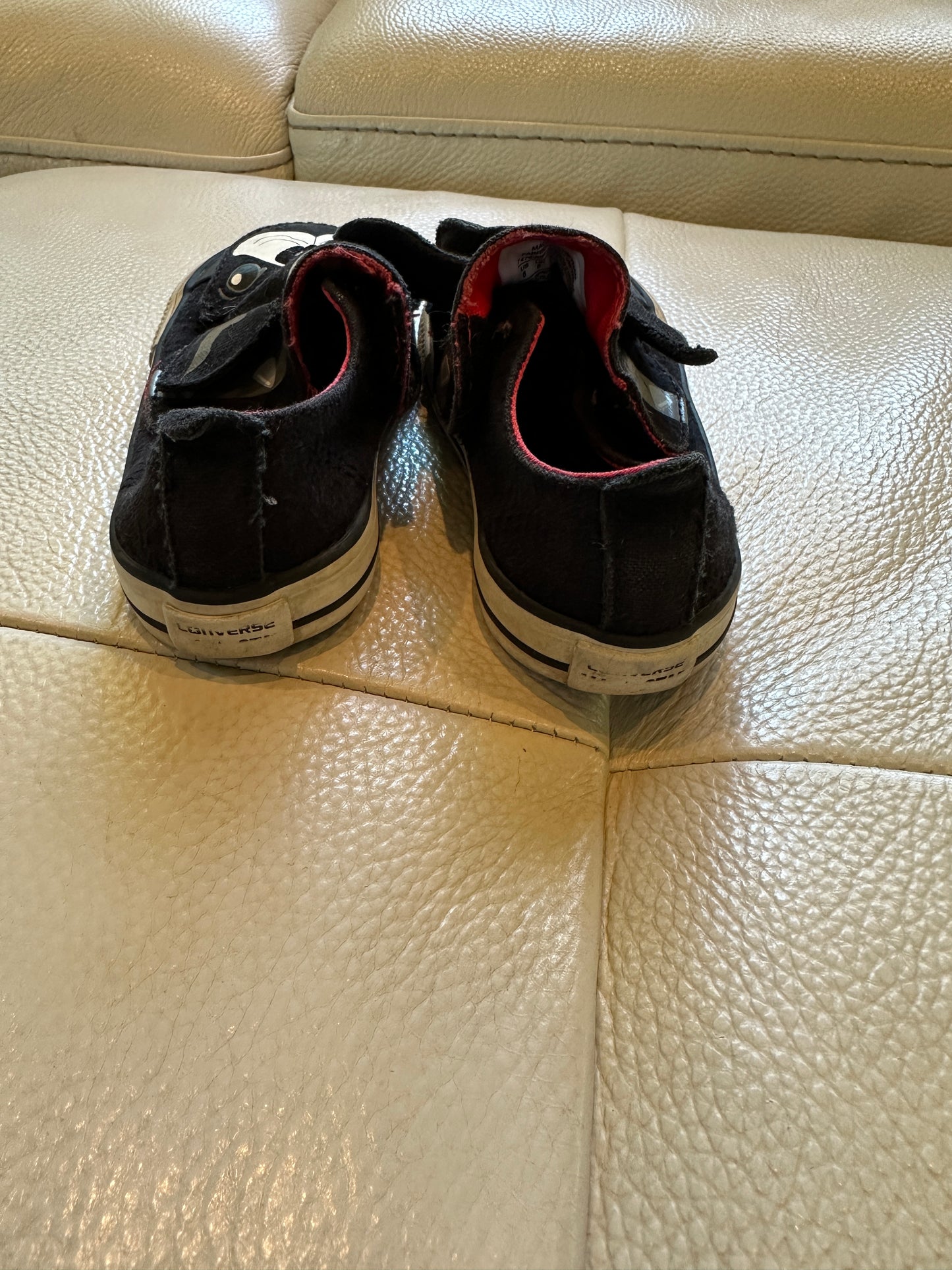 #43 converse size 6 toddler