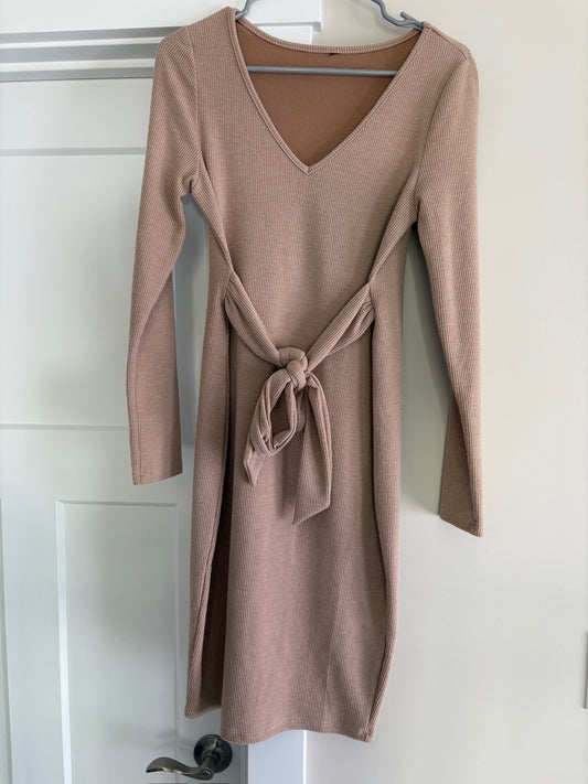 Seller #105 - Women's Medium Tan Dress with Tie Waist GUC