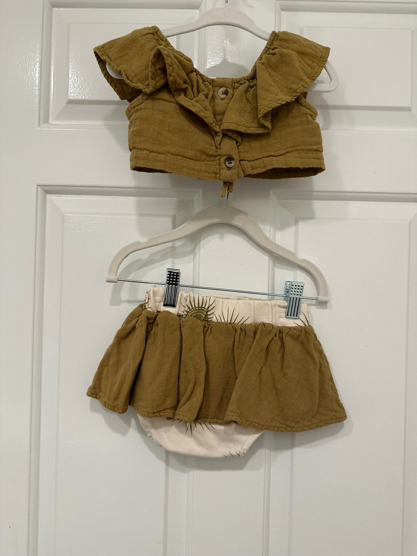 #85 Kate Quinn Tan 2-pc Crop Top & Skirted Bloomers, Infant girls 12m