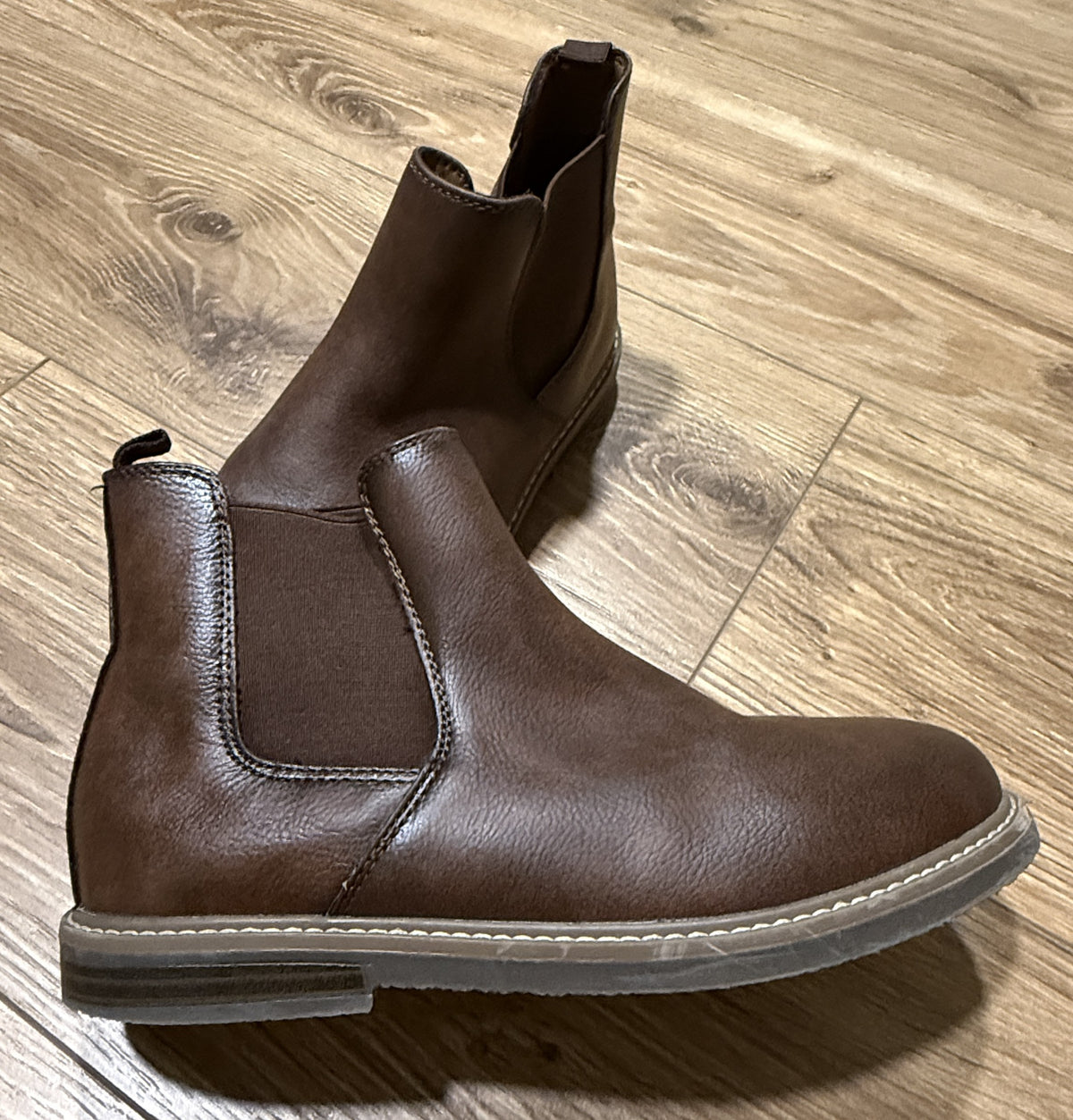 Seller #100 Boys Size 5Y Sonoma Brown Boots