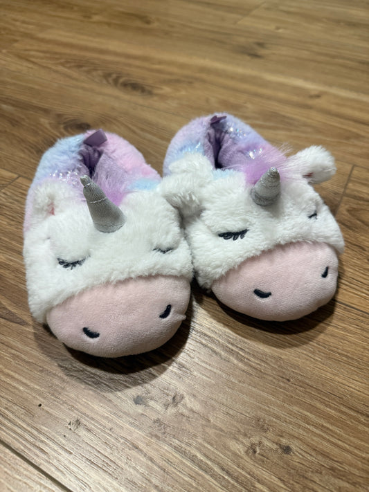 Seller #100 Girls Size 11 Unicorn Slippers