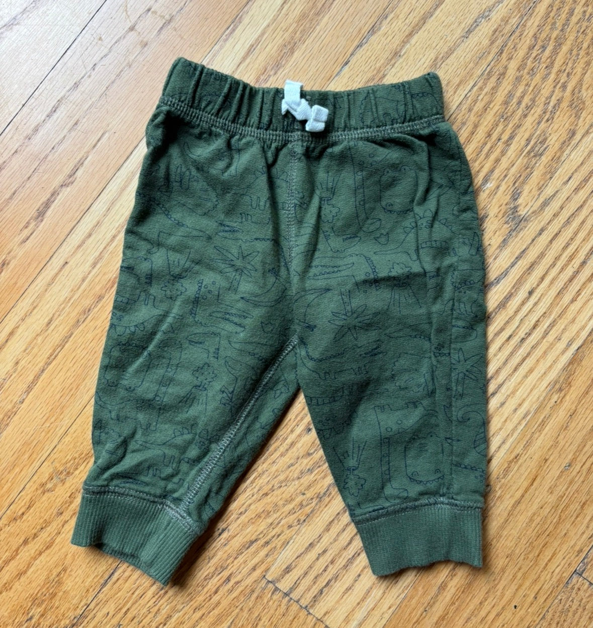 #22 Carter’s boy dino pants 6m