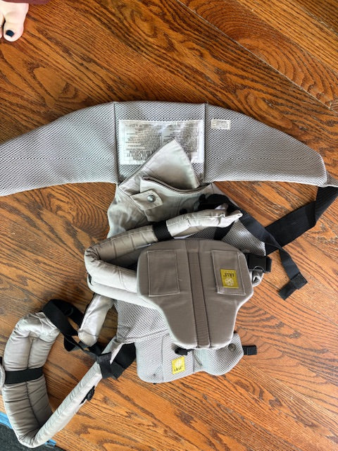 #36 Lille baby carrier in grey