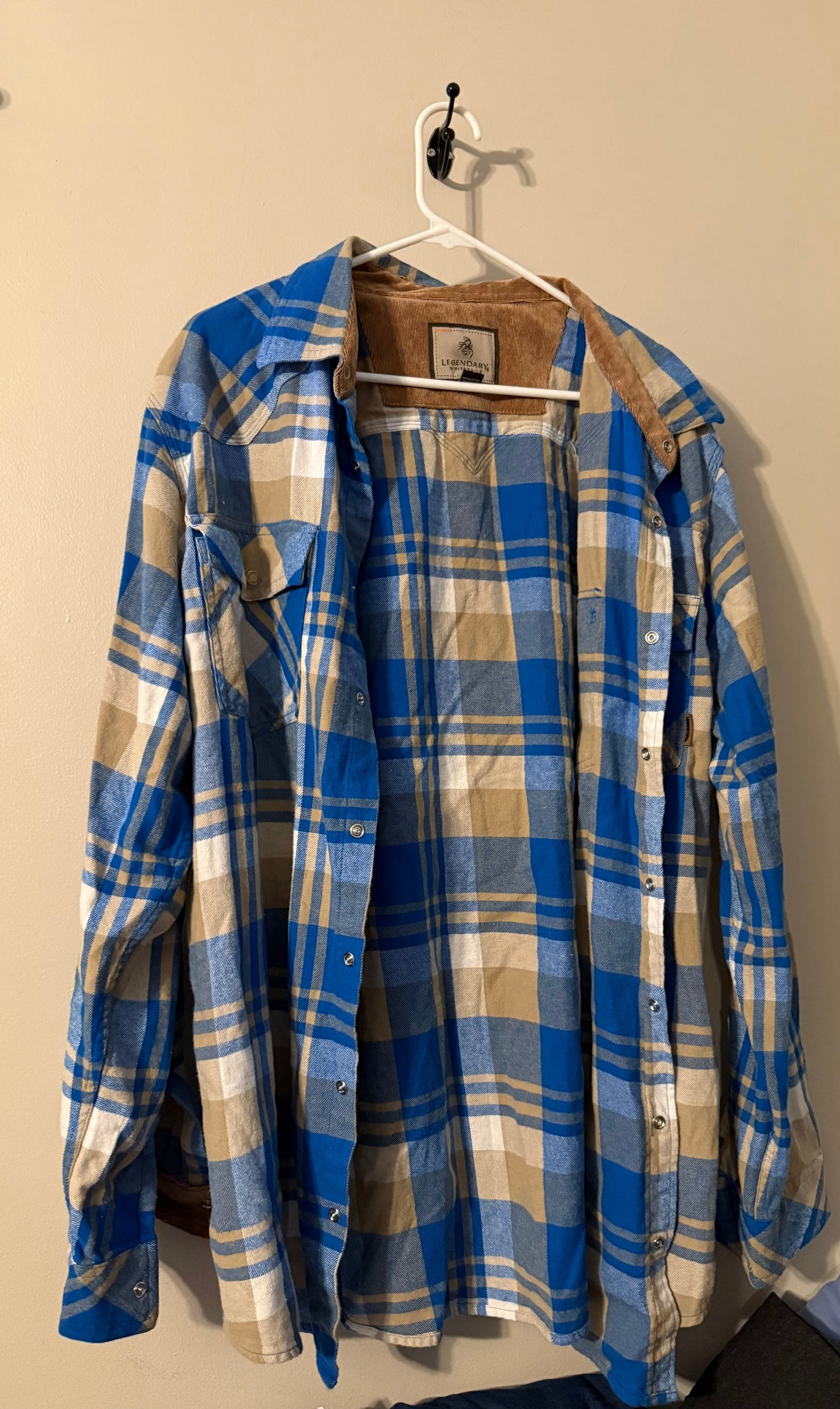 REDUCED Seller #66 Men’s XLT Legendary Whitetails Flannel