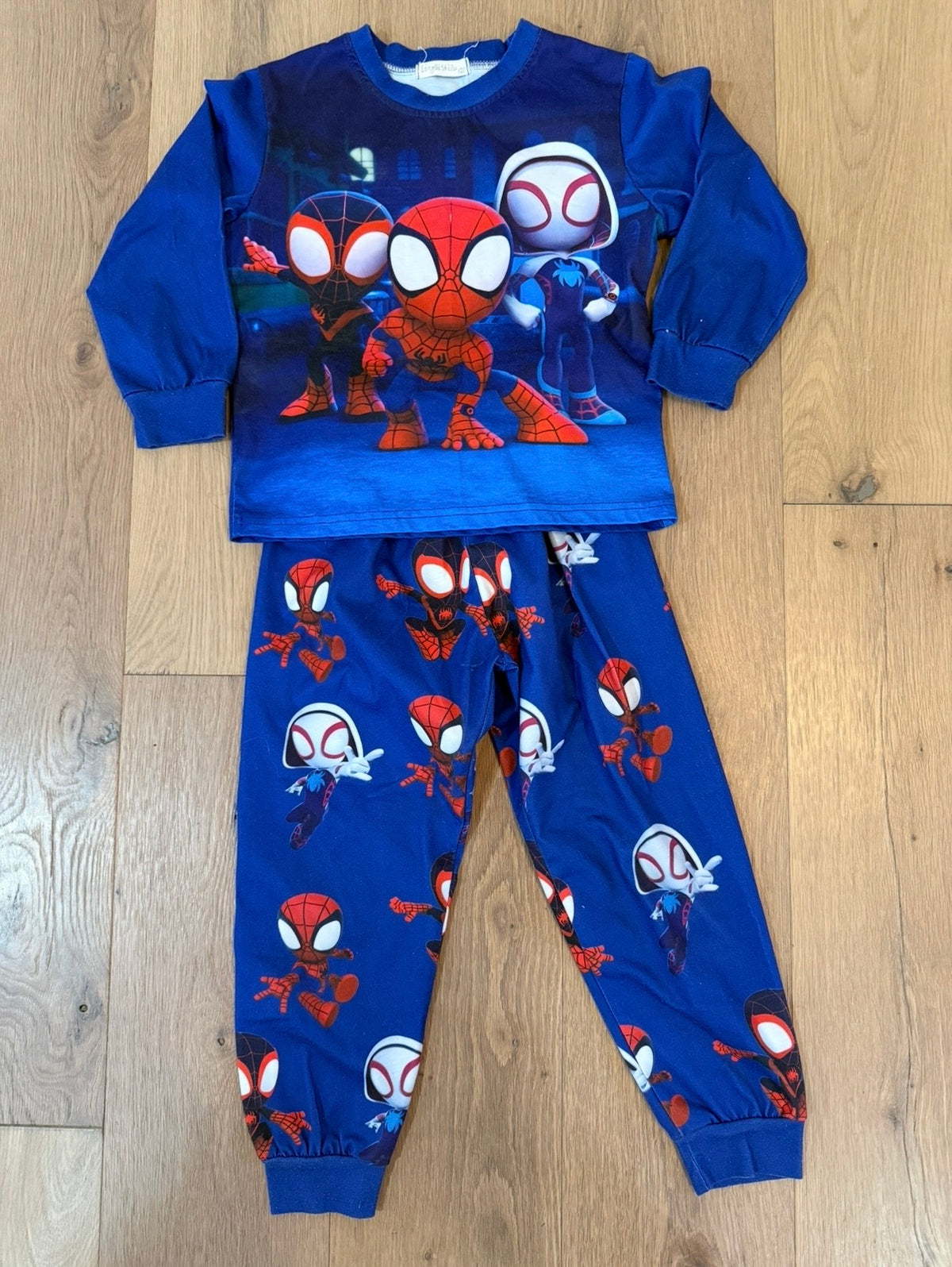 #21 • Boys • Spiderman • 120 (5/6) • VGUC