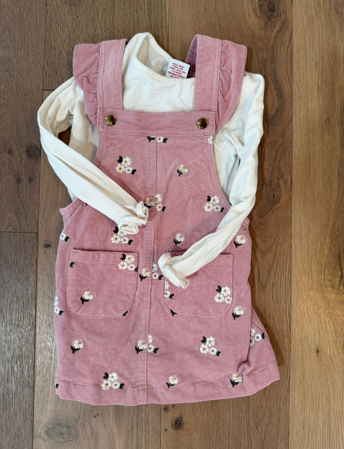 #21 • Girls • Cupcakes & Cashmere • 2T • EUC
