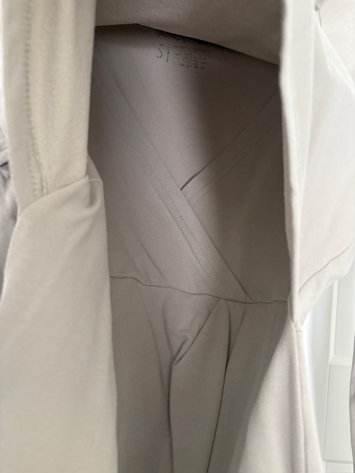 Seller #105 - Women's Small Gray Latched Mama Nursing Petal Hoodie GUC