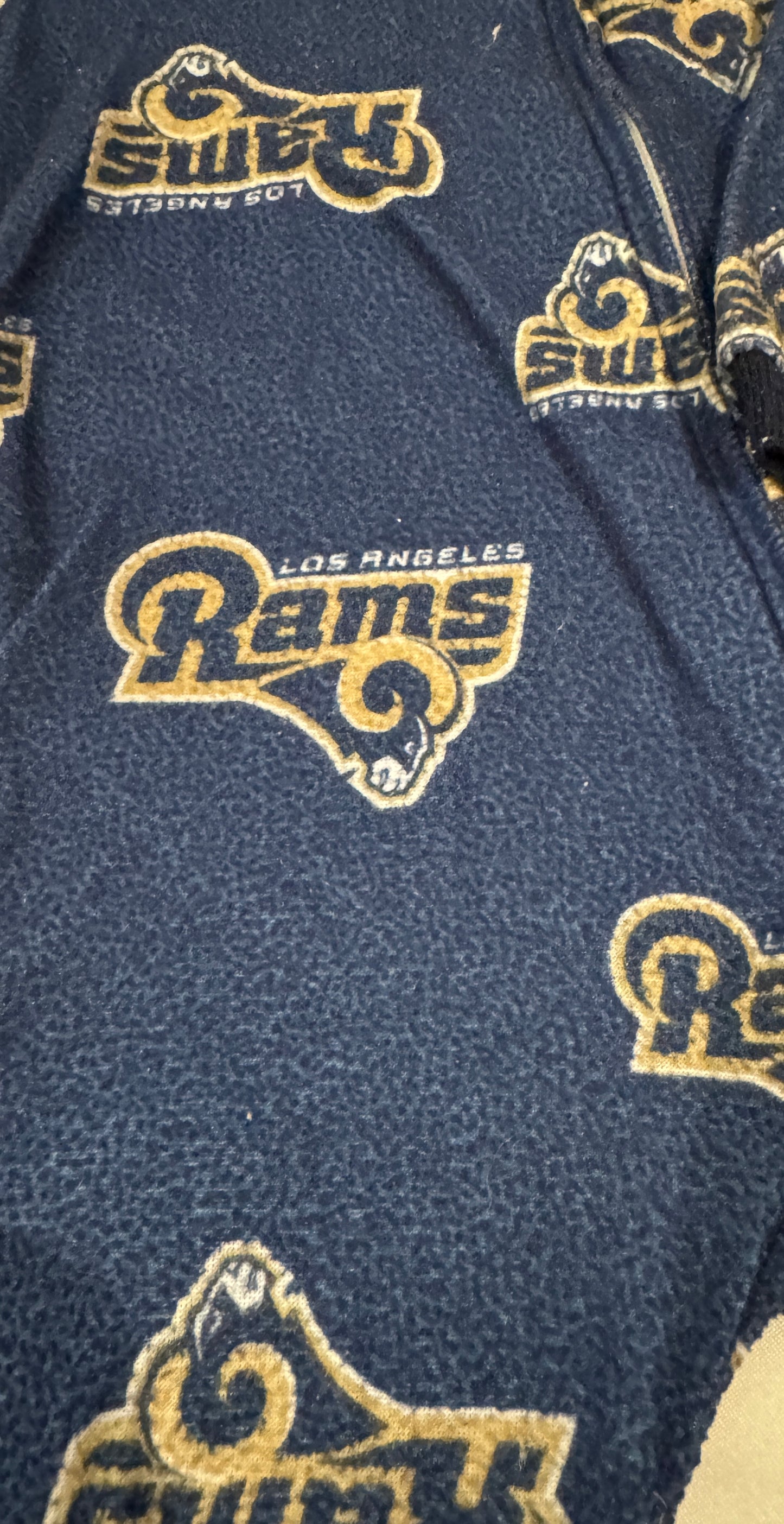 25 NFL Team Apparel Kids LA Rams Pajamas Gender Neutral Size 6-9M