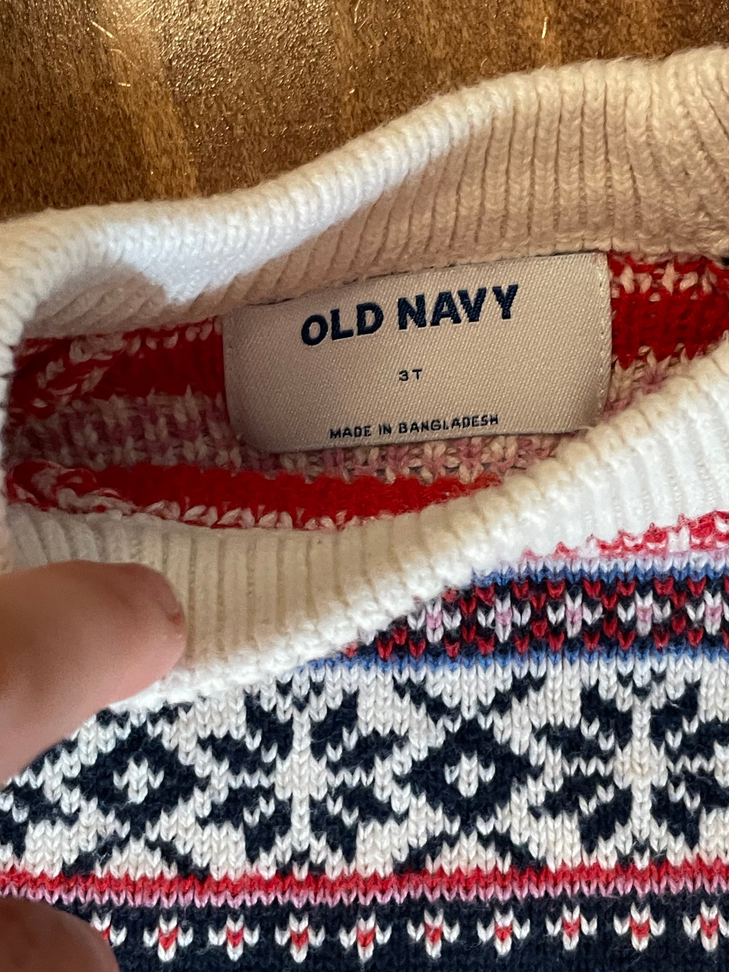 #199 Girls old navy fair isle sweater size 3 EUC
