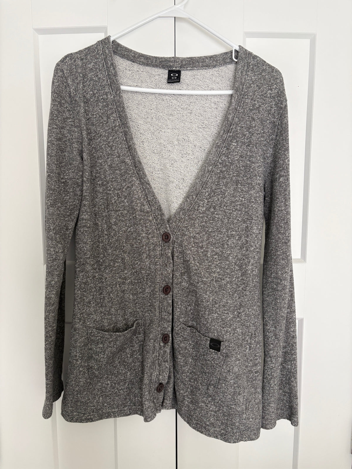 Seller #105 - Women's Medium Gray Oakley Cardigan GUC