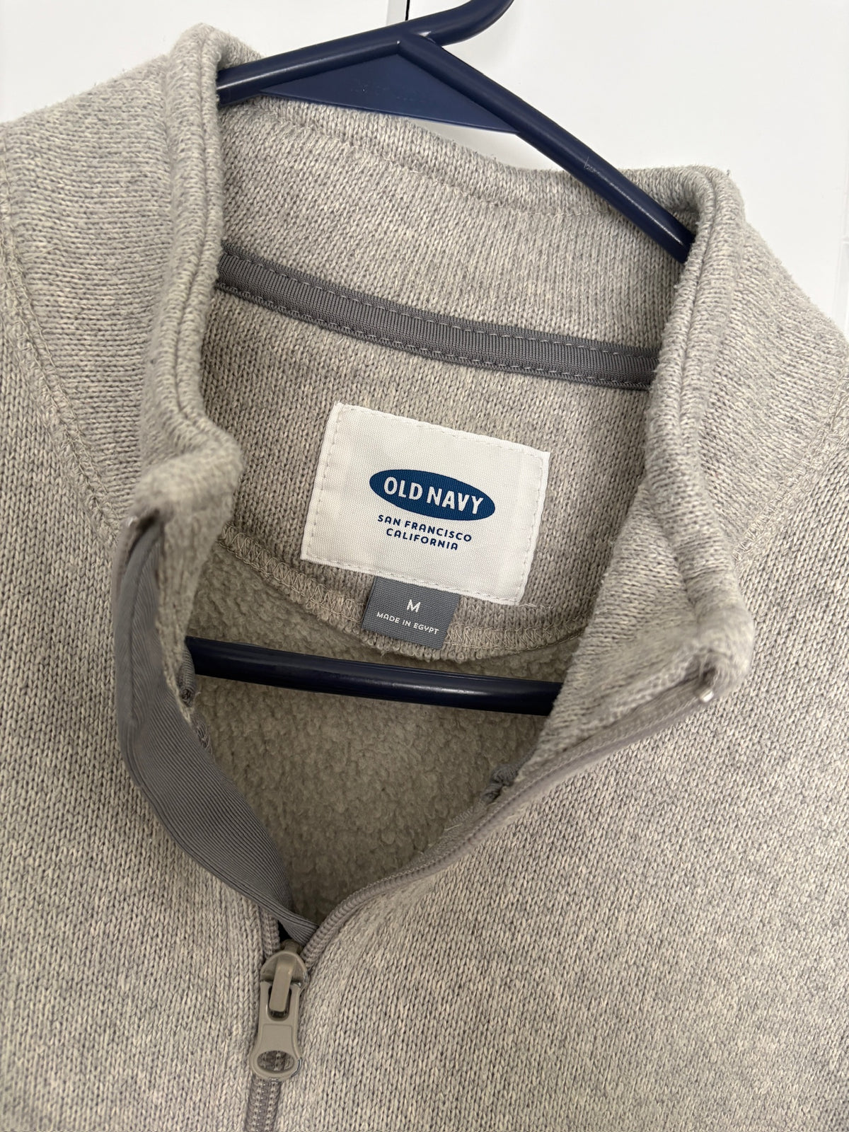 Seller #105 - Women's Medium Old Navy Beige Zip Up Jacket GUC