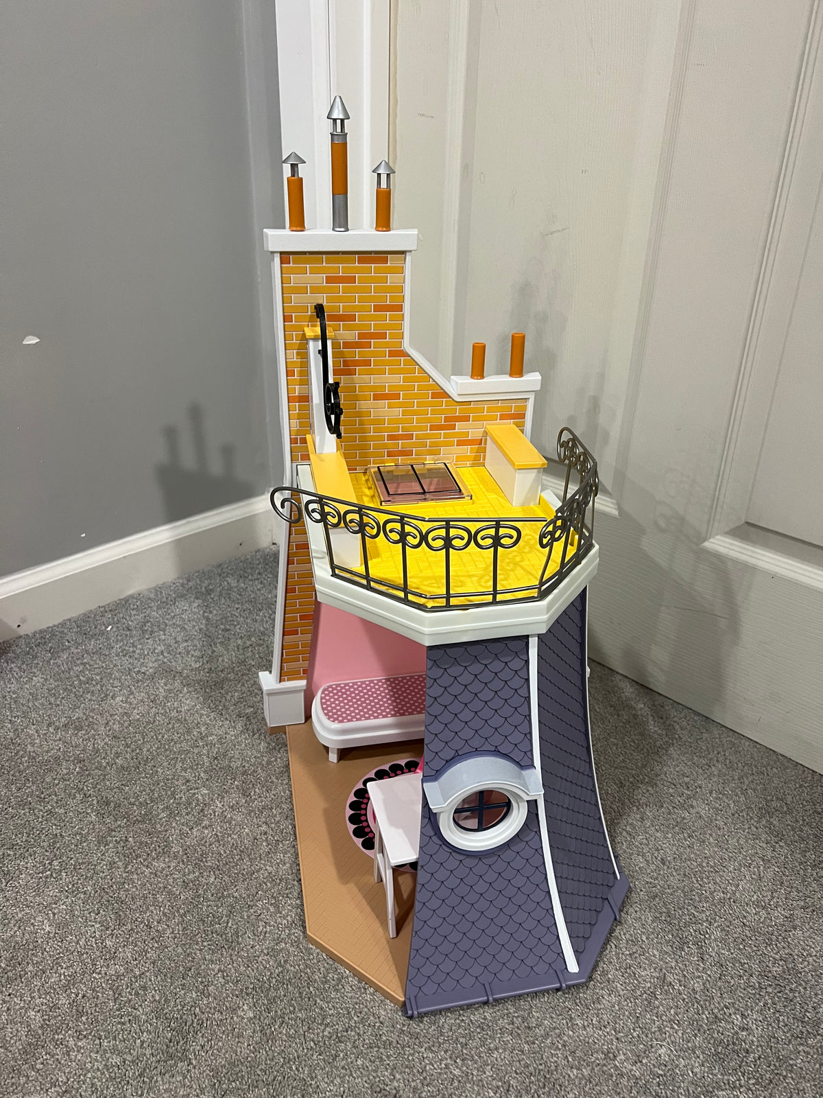 #180 Miraculous Dollhouse