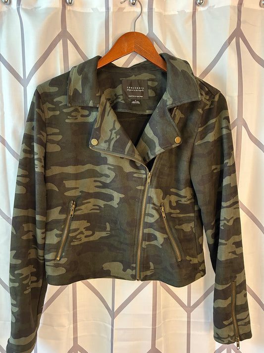 #18 Sanctuary camo jacket women’s S