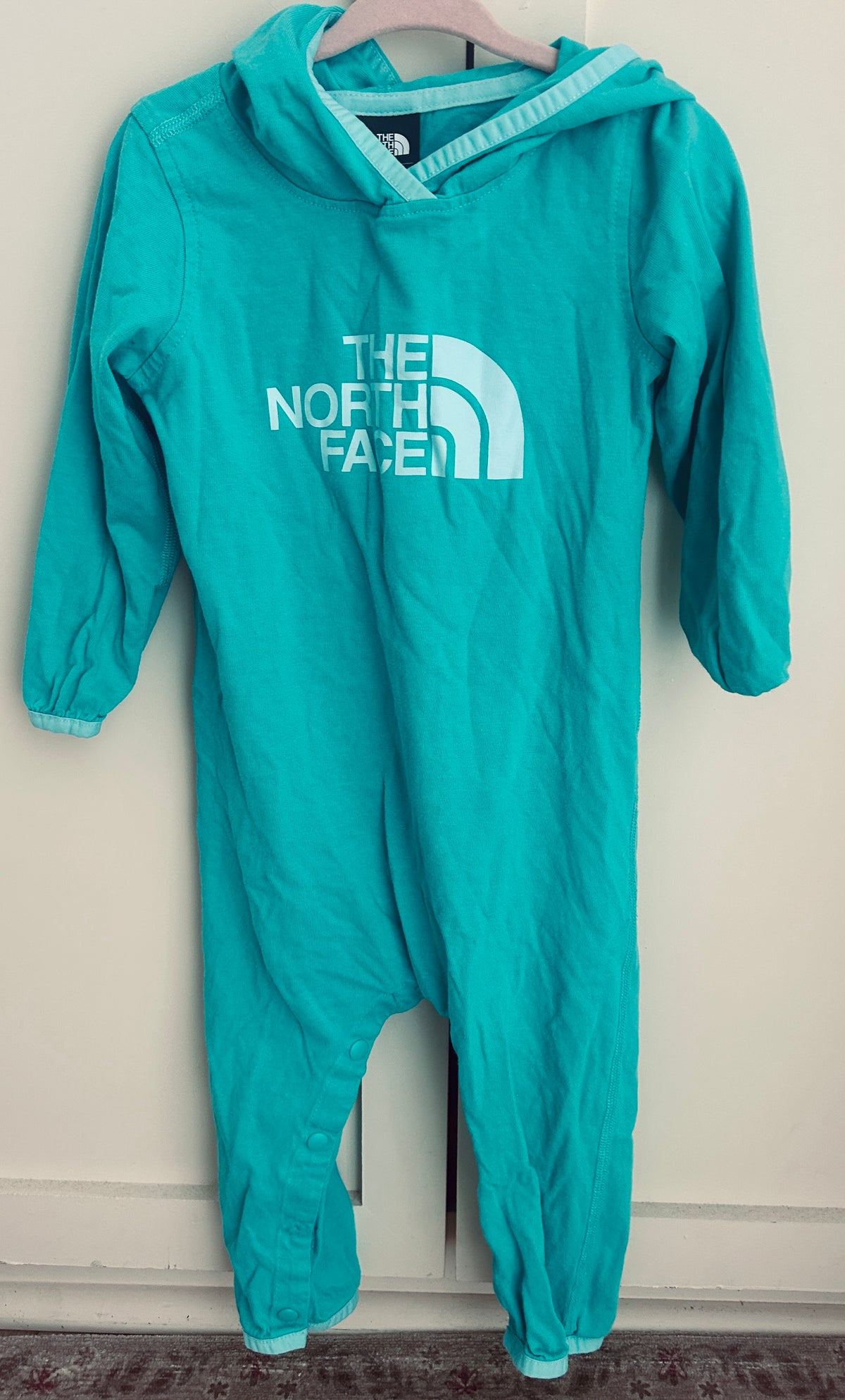 #15 The North Face 12-18m Romper With Snaps