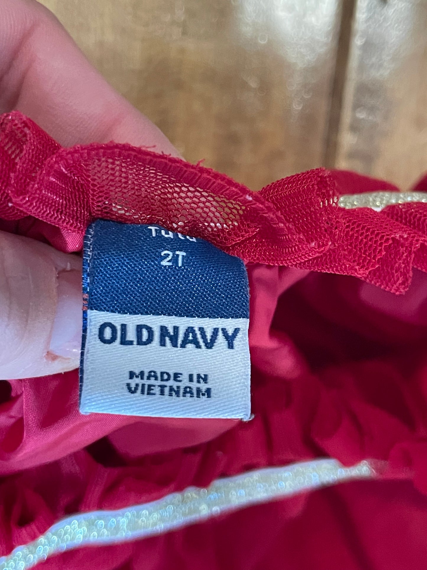 #199 Girls old navy red tulle skirt size 2 EUC