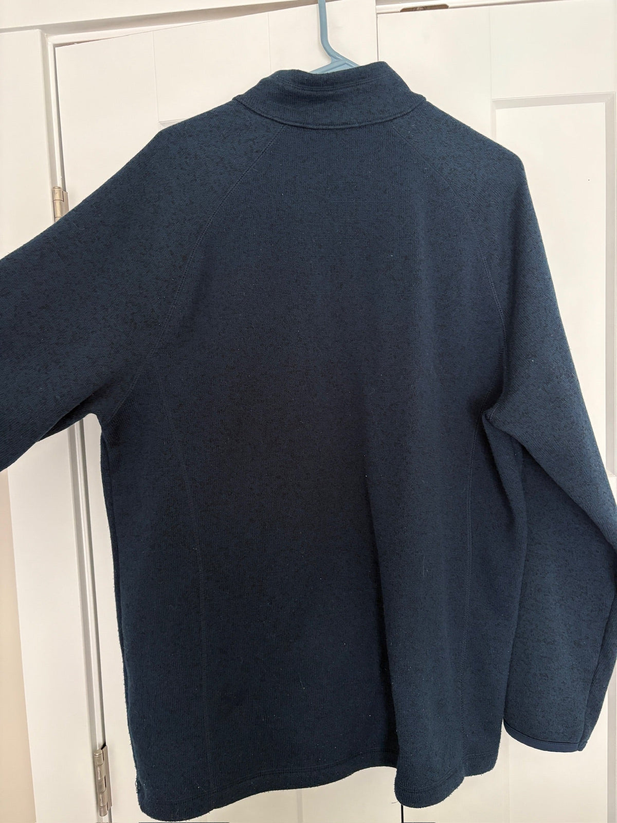 Seller #105 - Men's Large George Navy Pullover GUC