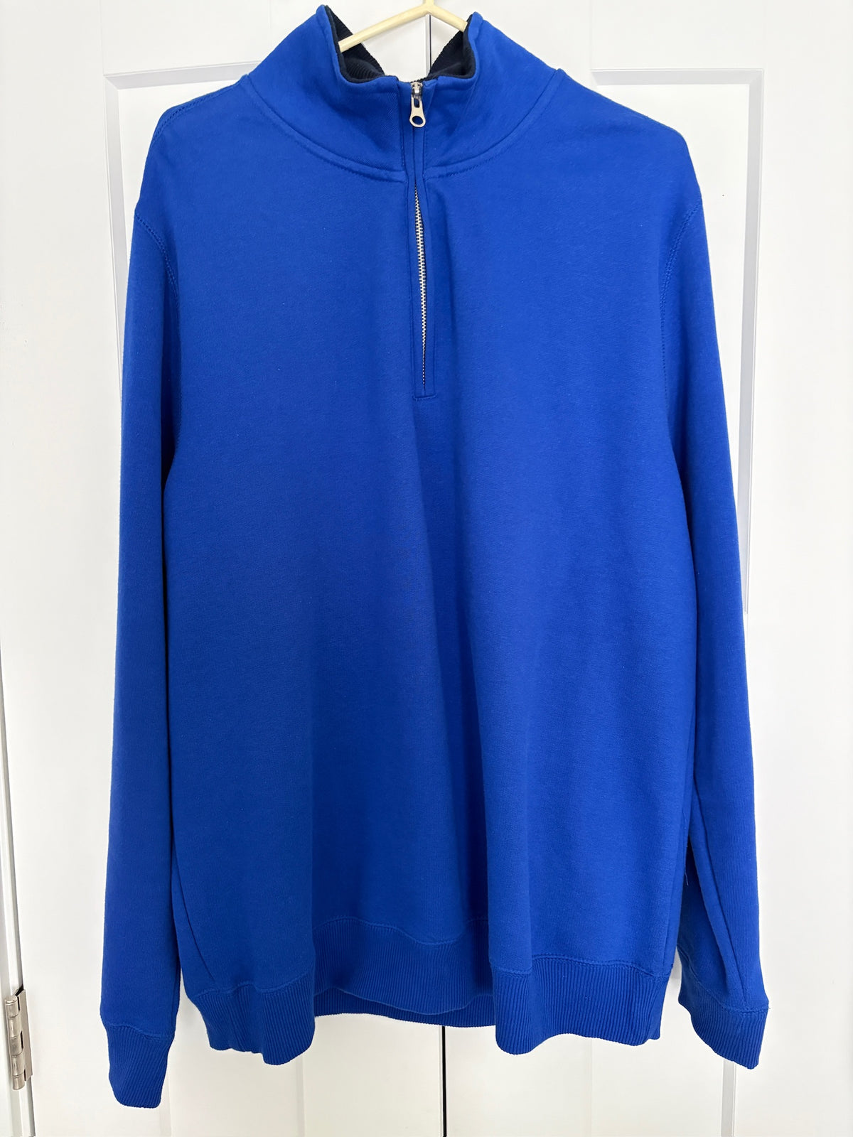 Sellerl #105- Men's Large St. John's Bay Royal Blue Pullover EUC