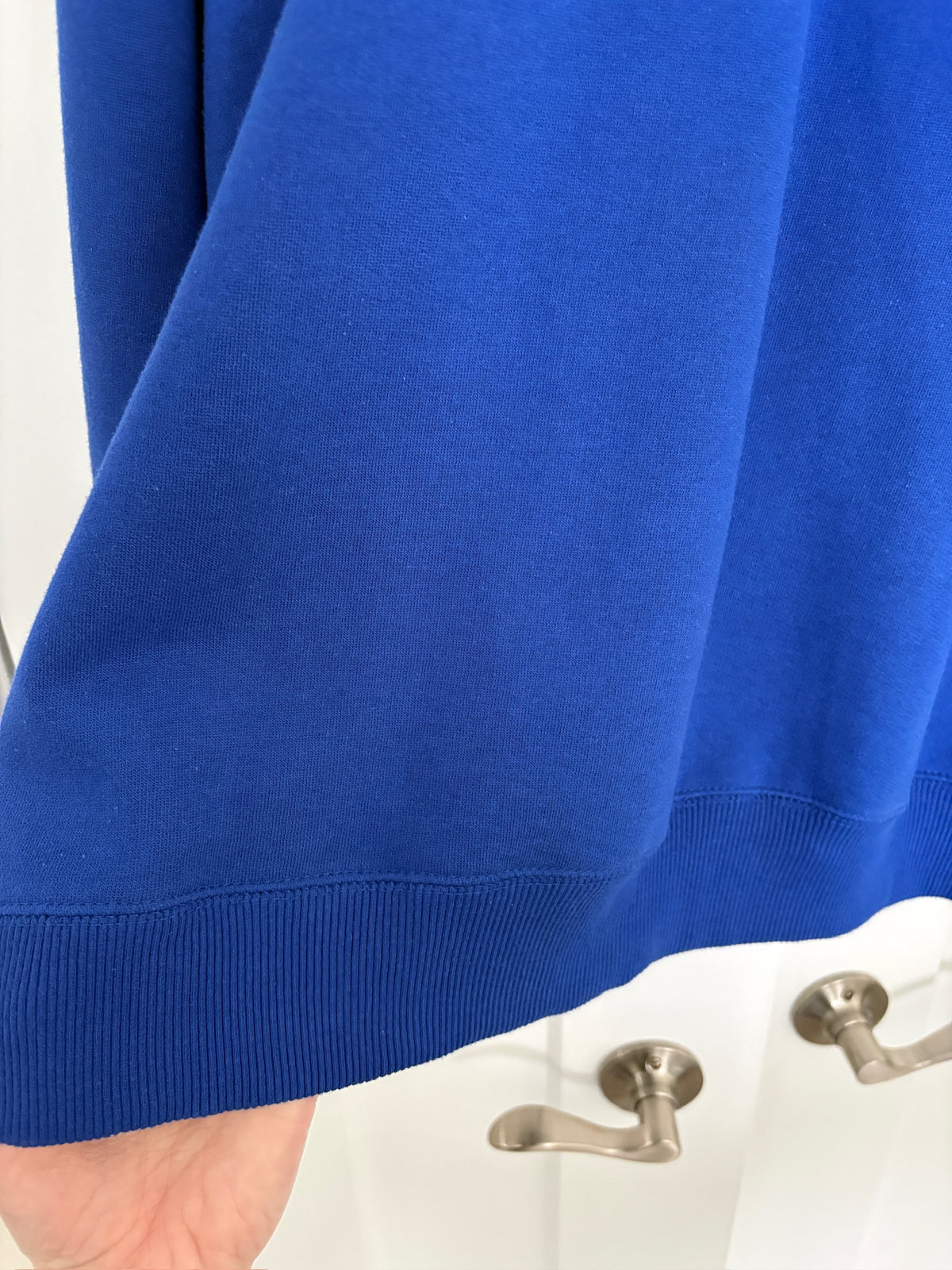 Sellerl #105- Men's Large St. John's Bay Royal Blue Pullover EUC