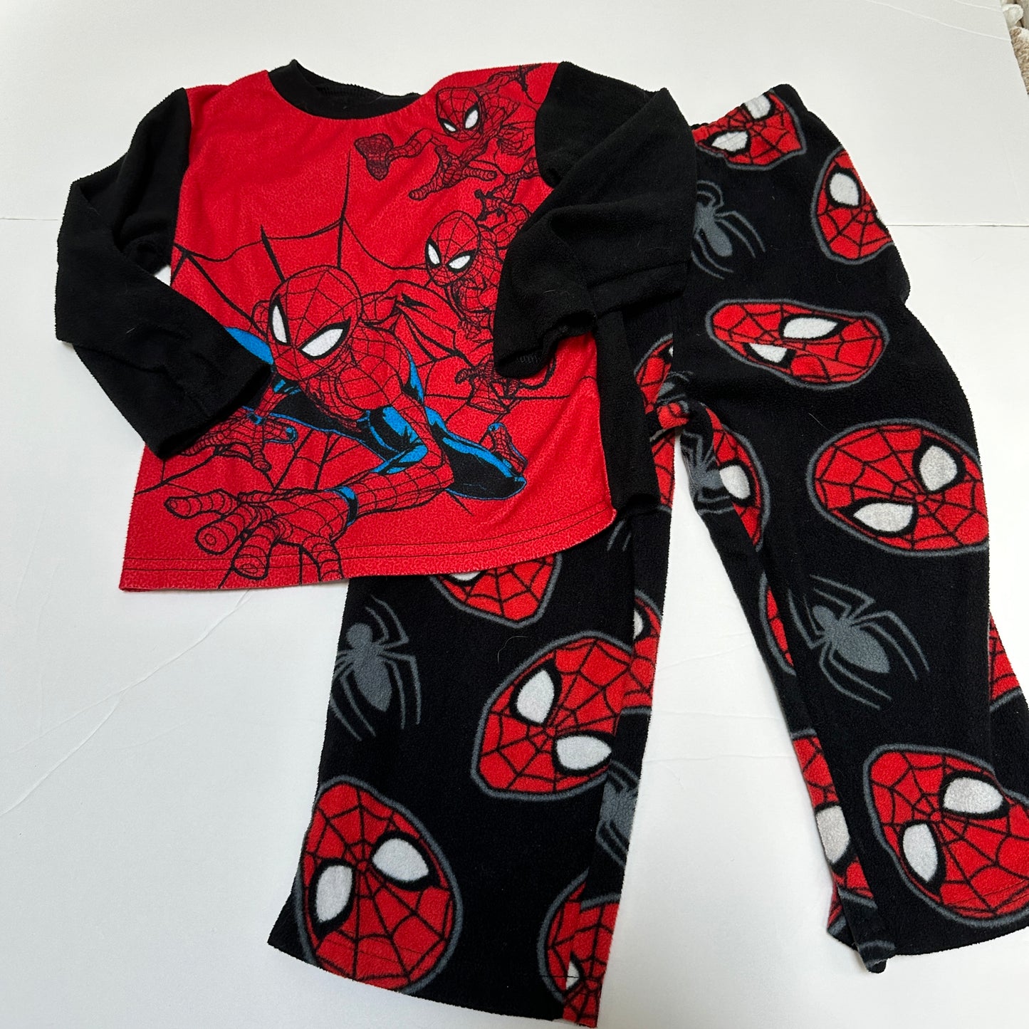 #162 Spiderman Fleece PJs Boys 3T