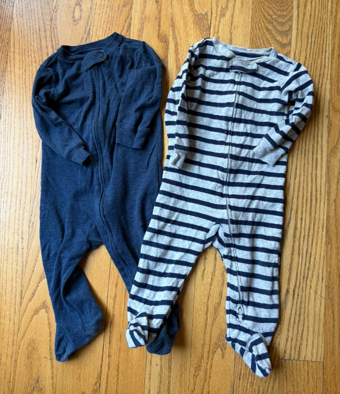 #22 Carter’s 9m sleepers boys