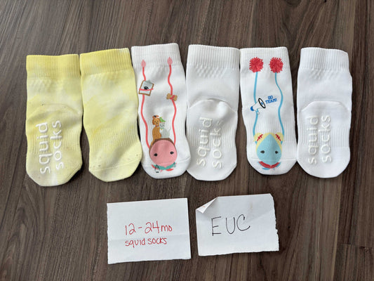 #138 - 12-24 Mo EUC Squid Socks (Baby can't pull off)