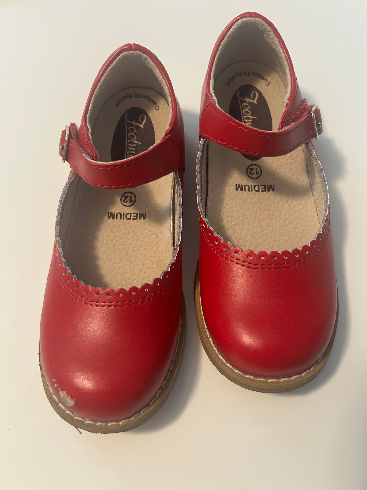 Seller #145 Red Footmates size 12M GUC