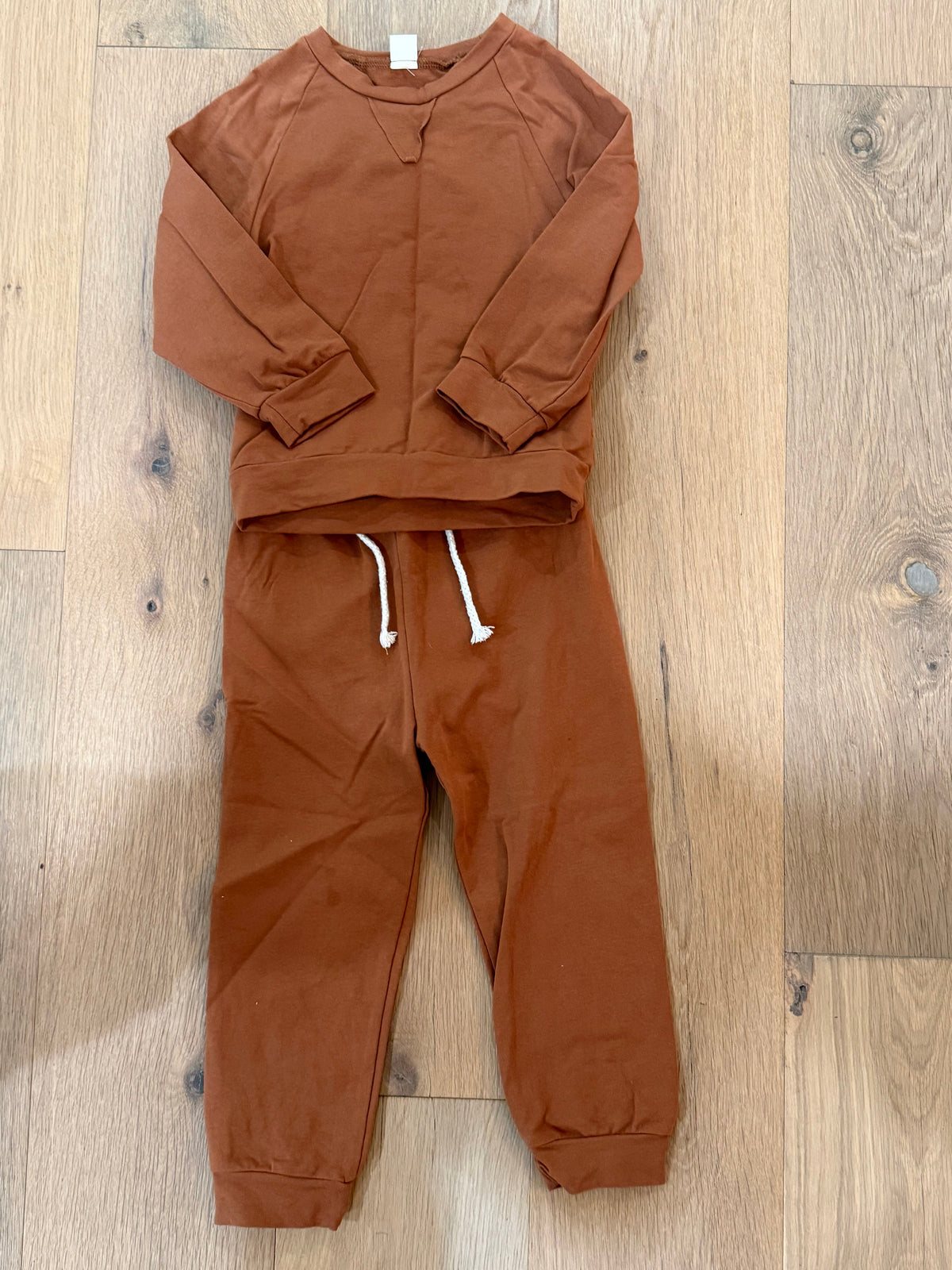 #21 • Boys • 120 (5/6) Fit when in size 3T • EUC