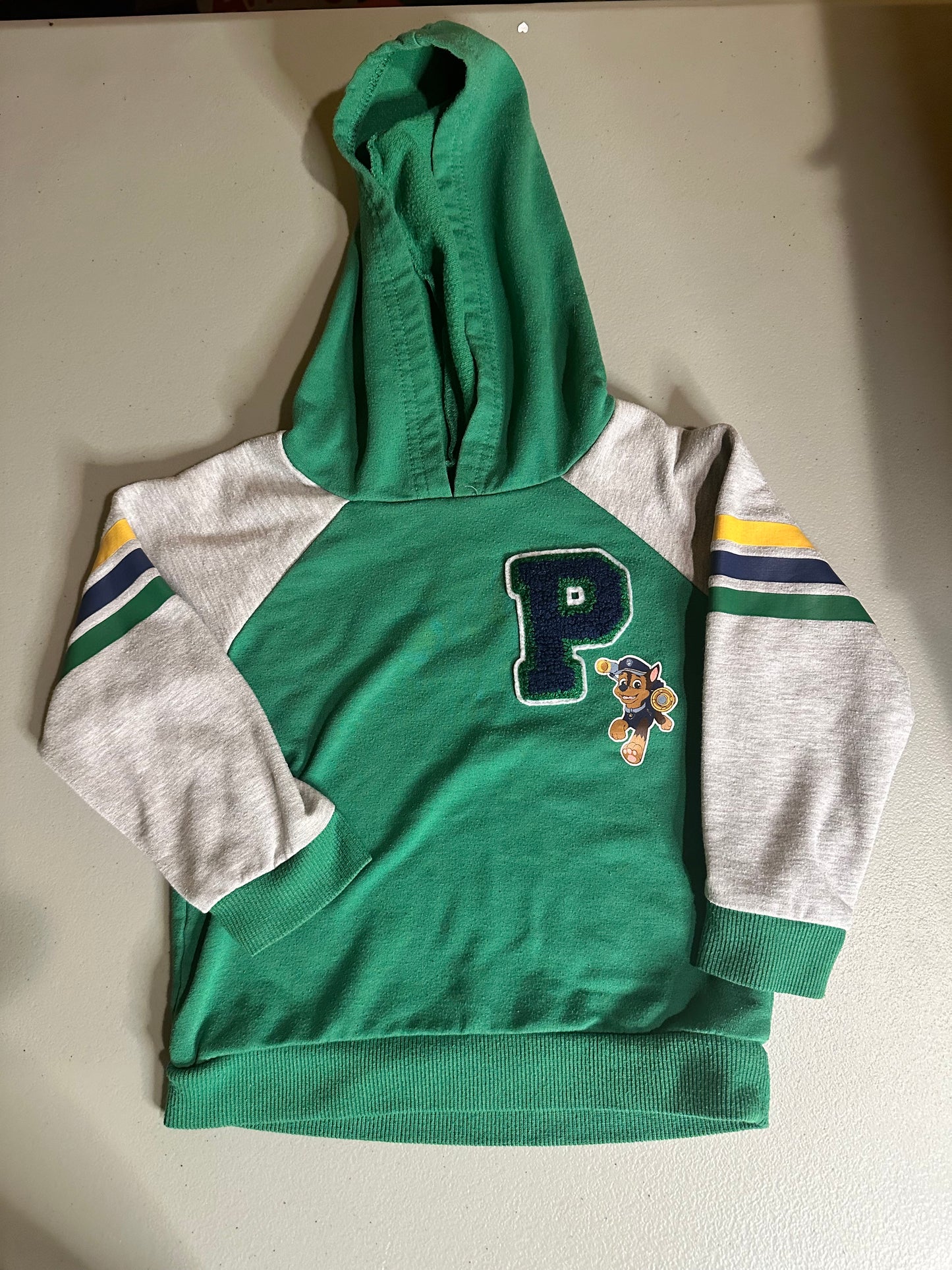 #102A Boy's 2T Paw Patrol Hoodie