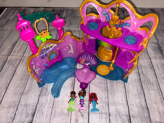Seller 122 Ariel Castle (missing accessories)