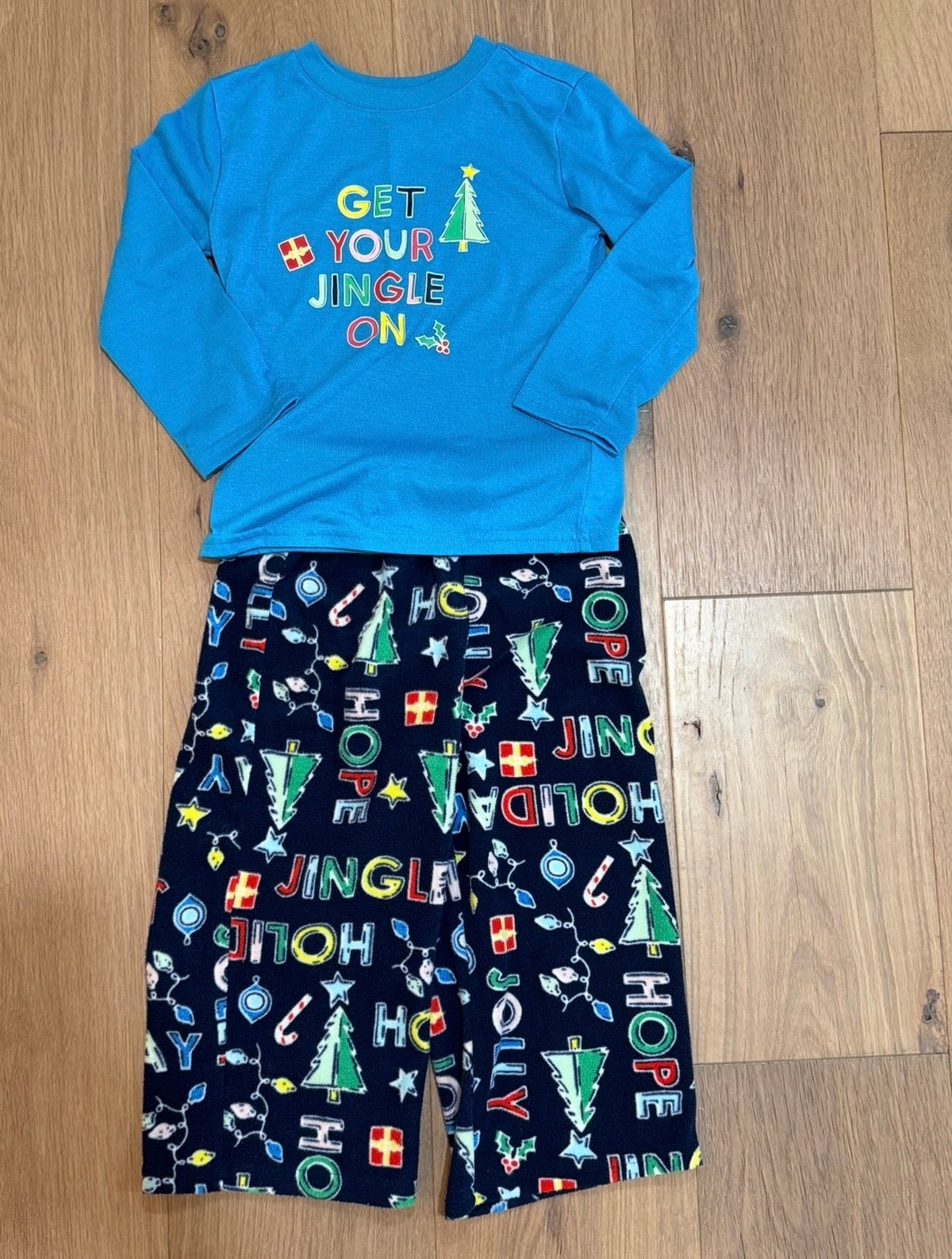 #21 • Girls • 3T • EUC