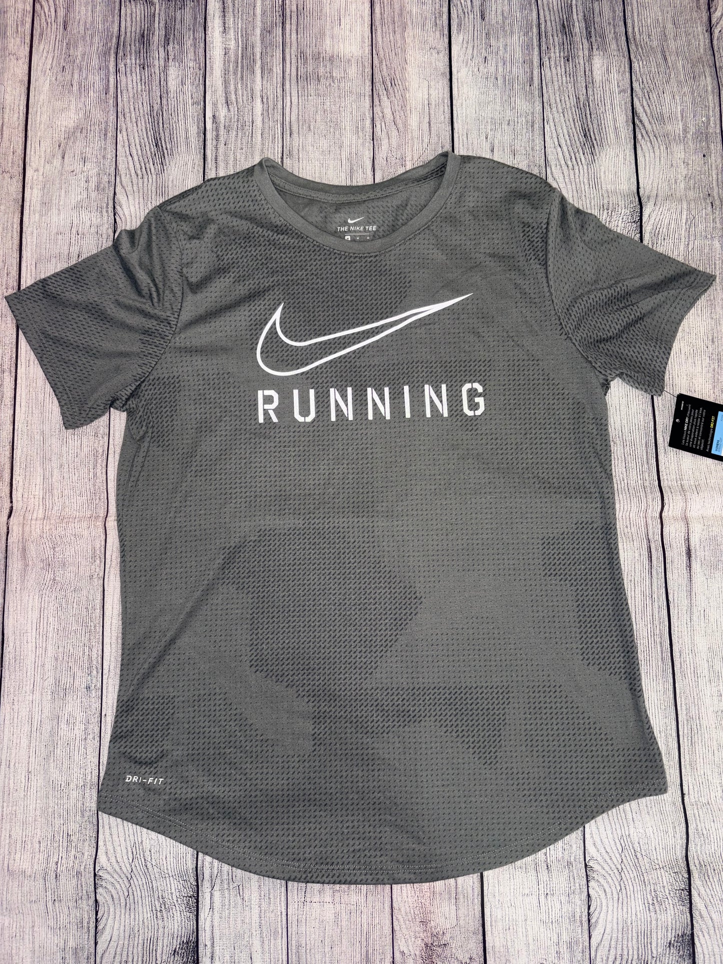 Seller 122 New Nike Women’s Medium Tee