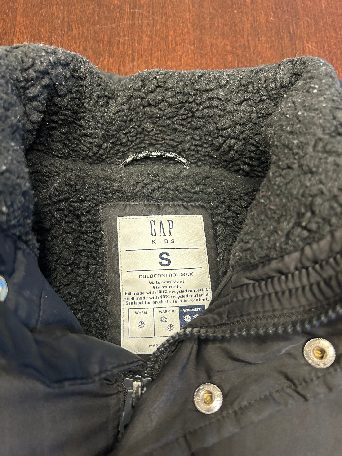 Reduced - Seller #18 Gap Kids Black Puffer Jacket Boys Size S