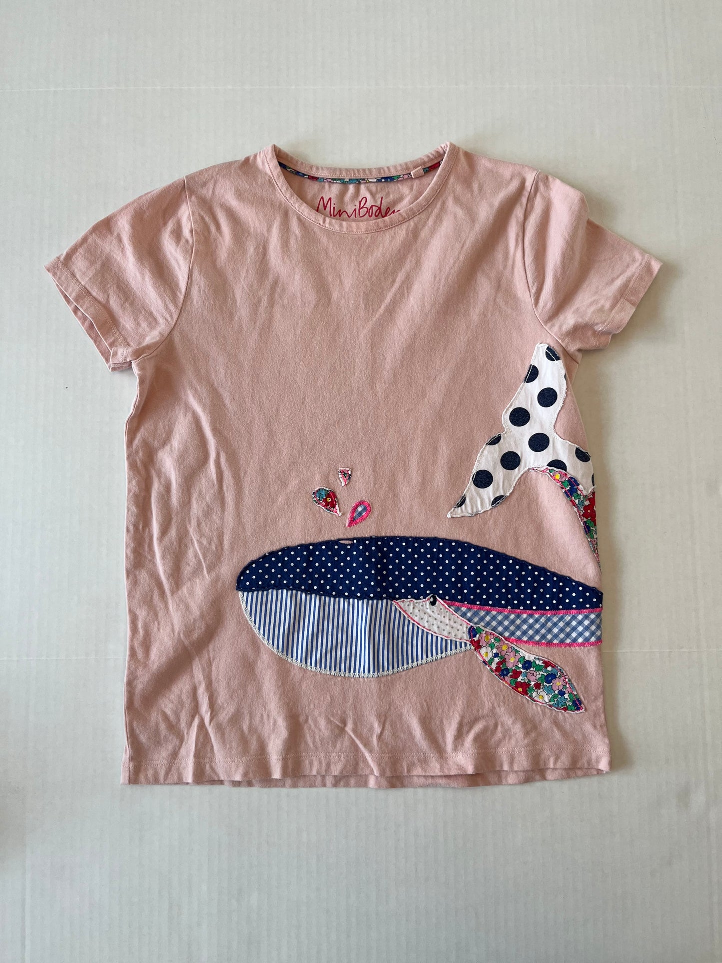 Mini Boden appliqué whale T-shirt size 11/12. PPU Mariemont