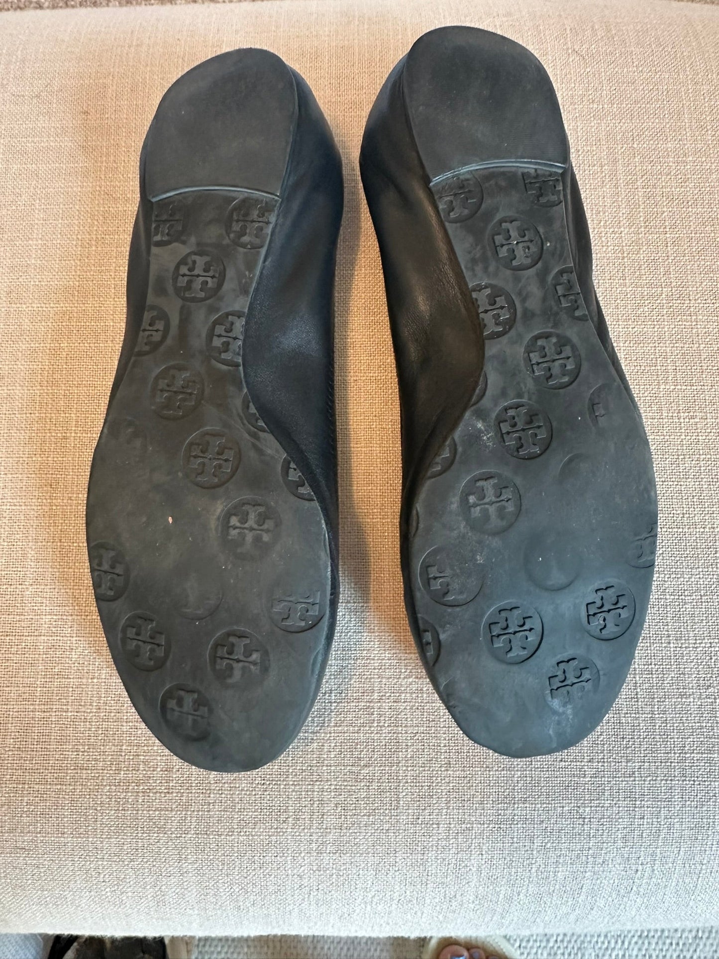 #85 Tory Burch Reva Black Gold Flats, Women’s 8