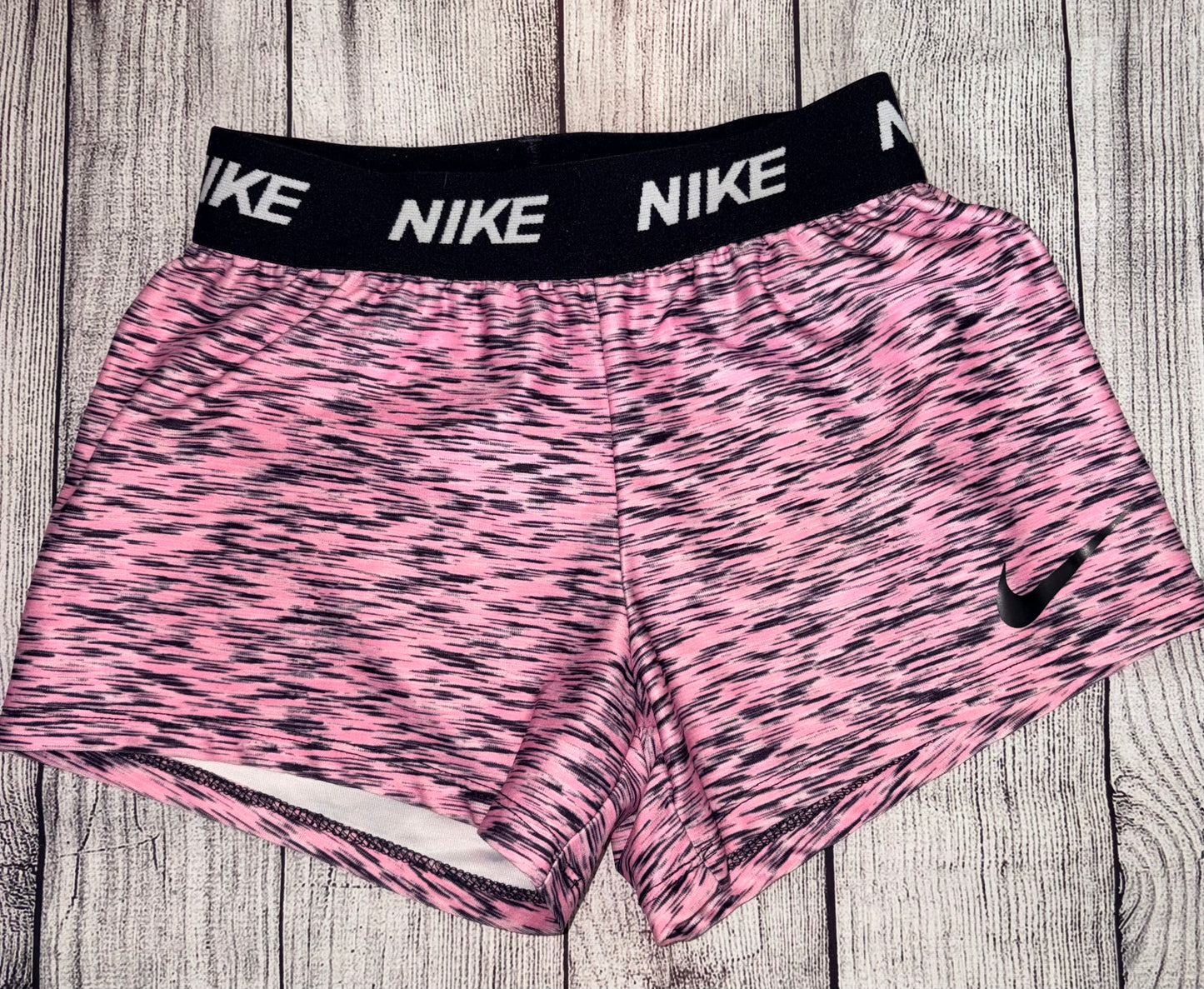Seller 122 Nike 4 youth girls shorts