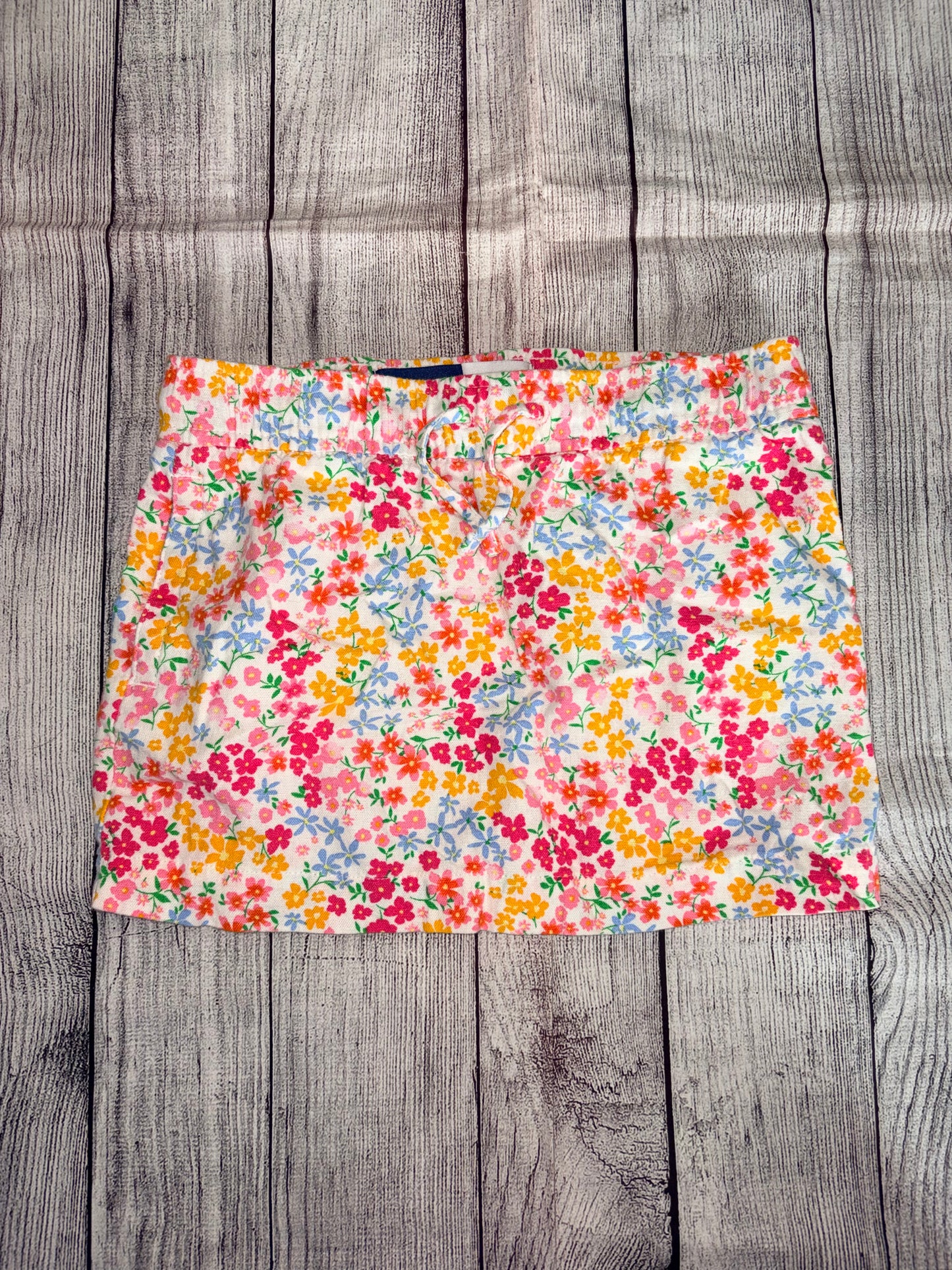 Seller 122 Old Navy Girl’s 6/7 youth skirt