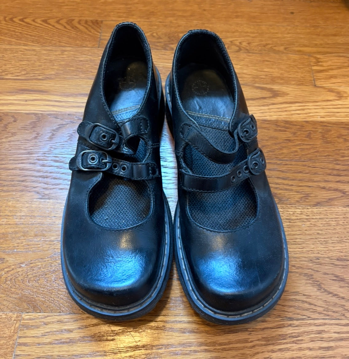 #22 Women’s Dr. Martens black mary janes size 10