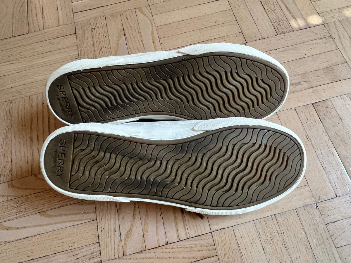 #195 Women’s Size 8 white/cream Sperry Top Siders, worn once - like new