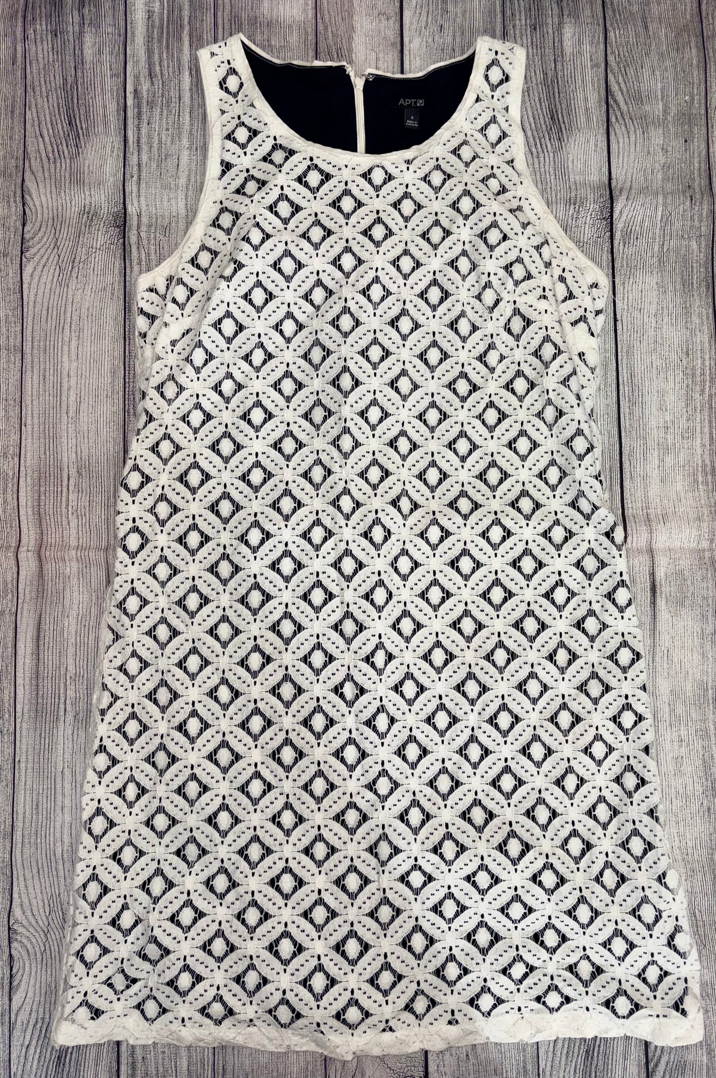 Seller 122 Apt.9 Dress size women’s small