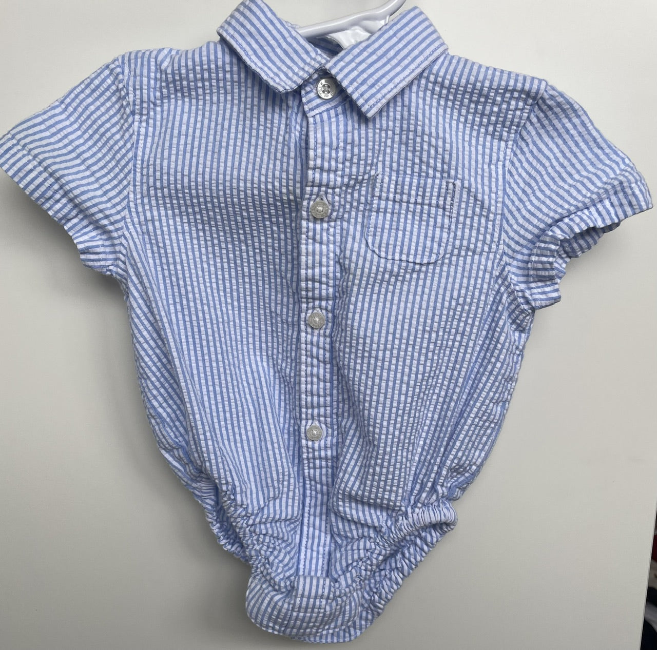 #68  Janie and Jack Blue Seersucker Button Down Onesie, Worn Once, Boys, 3-6mo