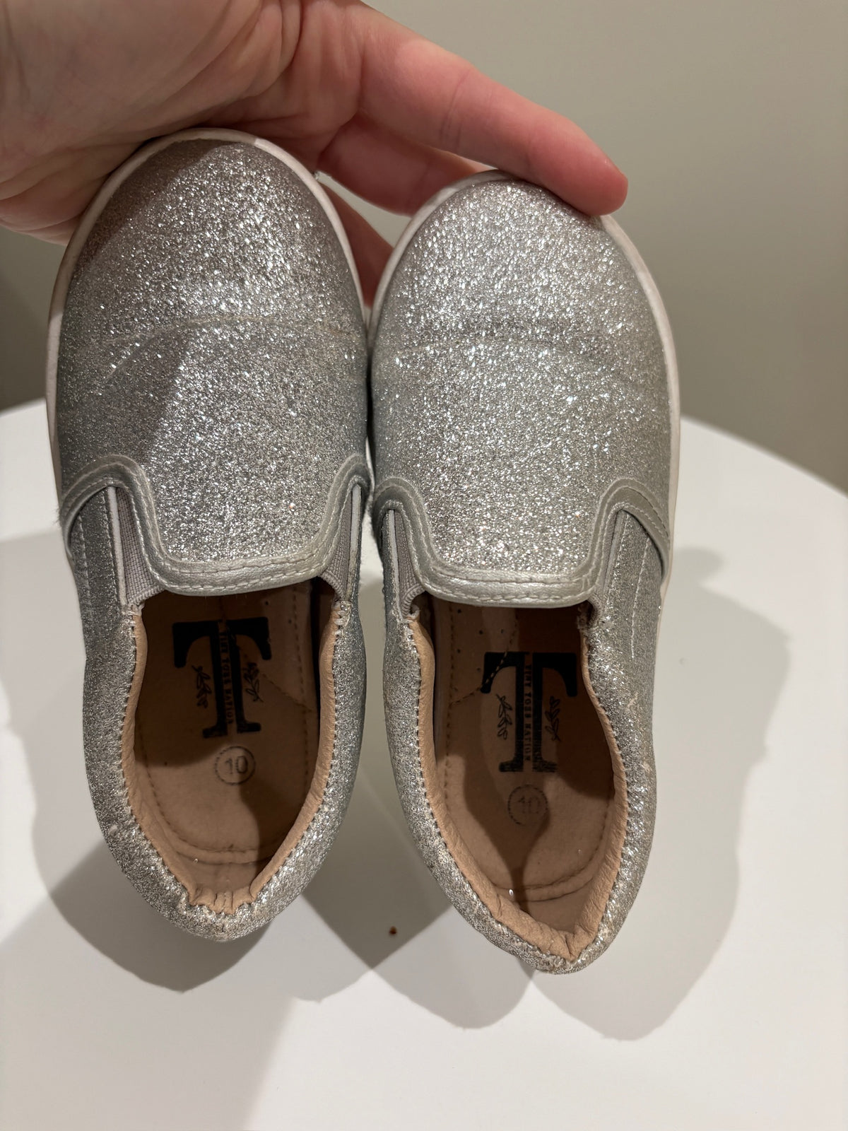 Seller #105 - Size 10c Girls Silver Sparkle Tiny Toes Nation Slip on Shoes GUC