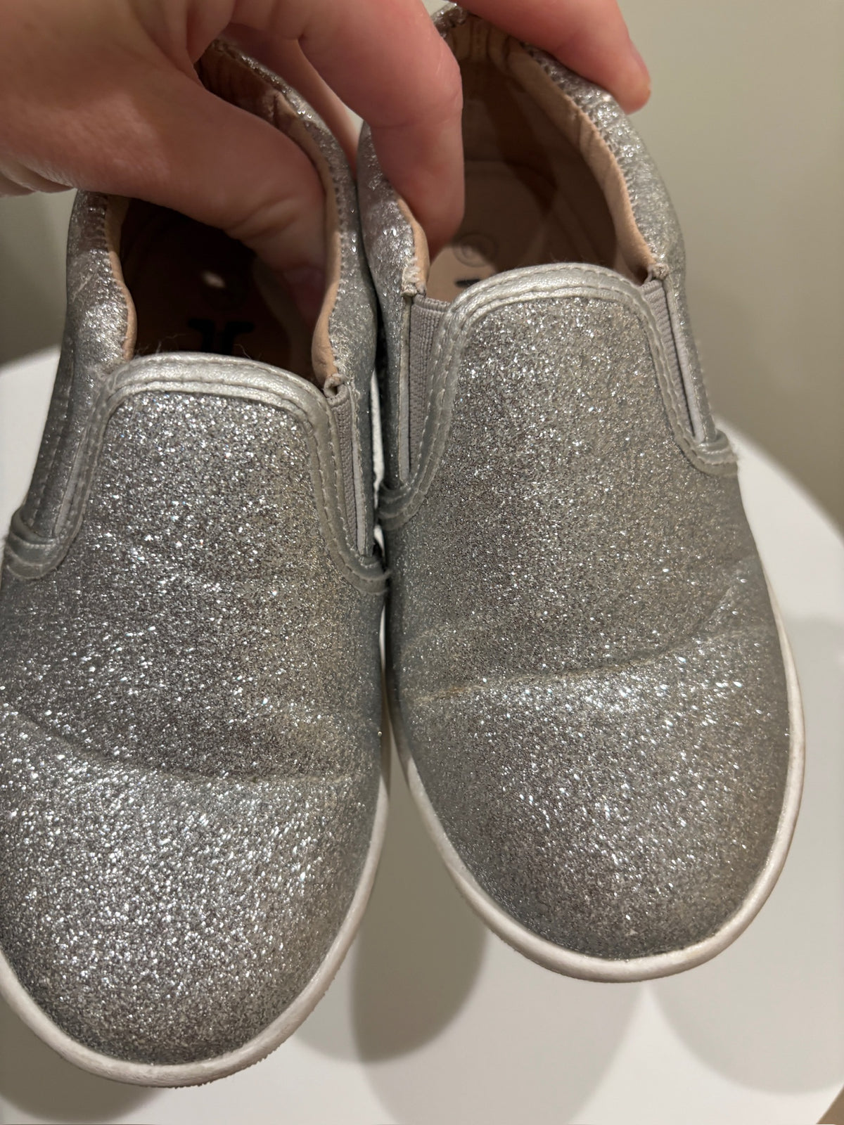 Seller #105 - Size 10c Girls Silver Sparkle Tiny Toes Nation Slip on Shoes GUC