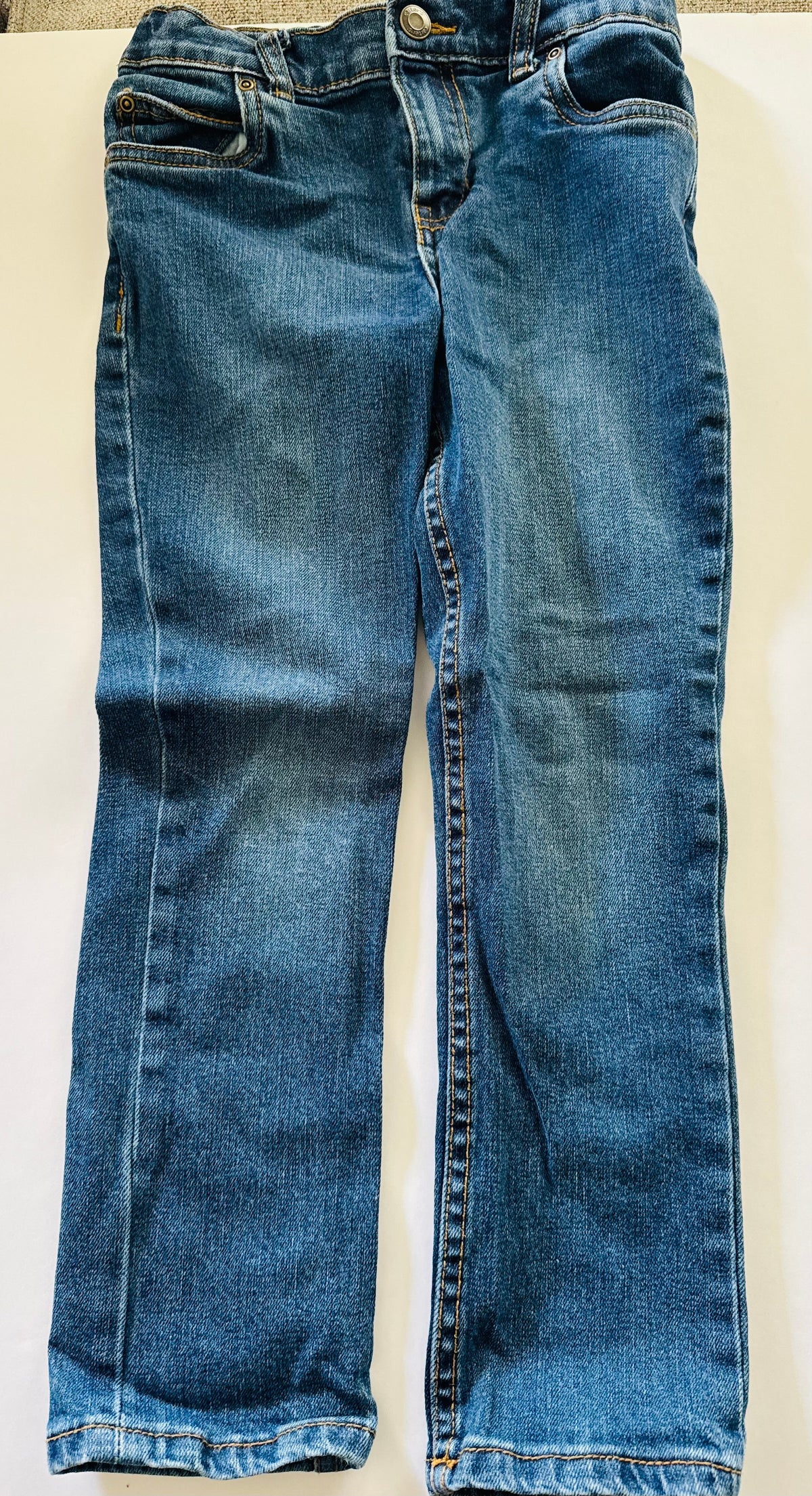 #92 boys blue jeans size 6 carters