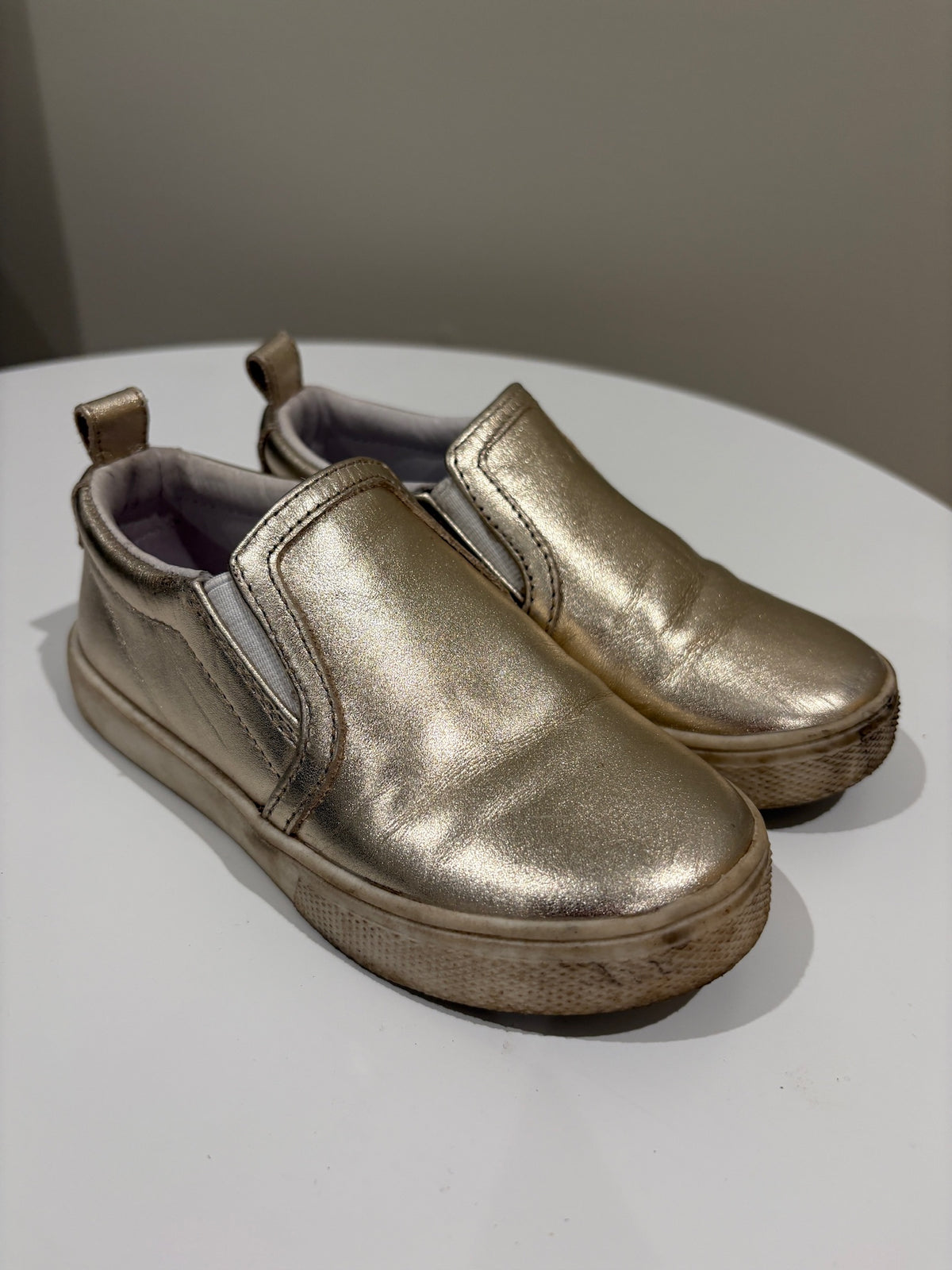 Seller #105 - Size 9c Girls Freshly Picked Metallic Slip On Shoes GUC