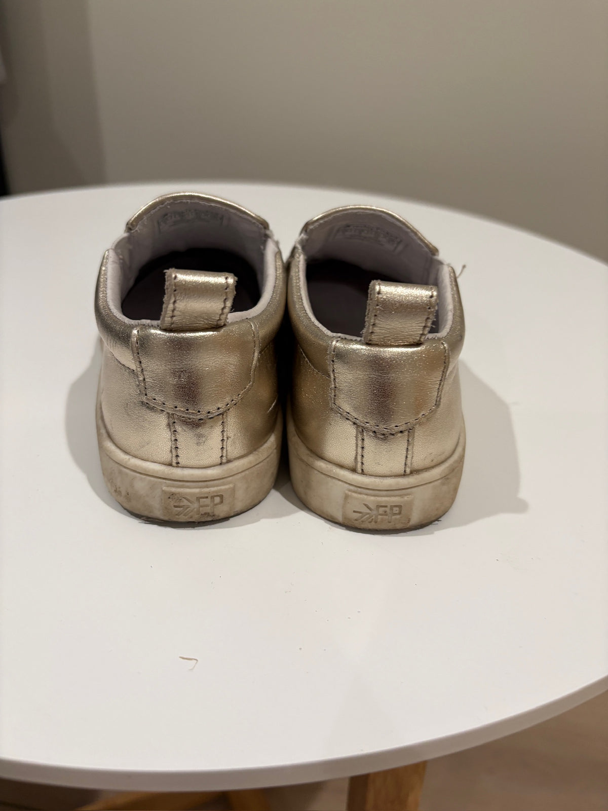 Seller #105 - Size 9c Girls Freshly Picked Metallic Slip On Shoes GUC