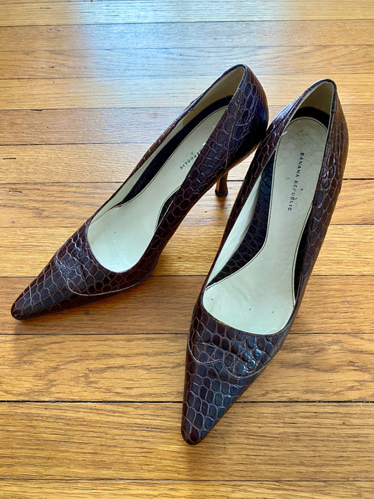 #193 - Banana Republic Leather croc brown heels, Women's Size 7