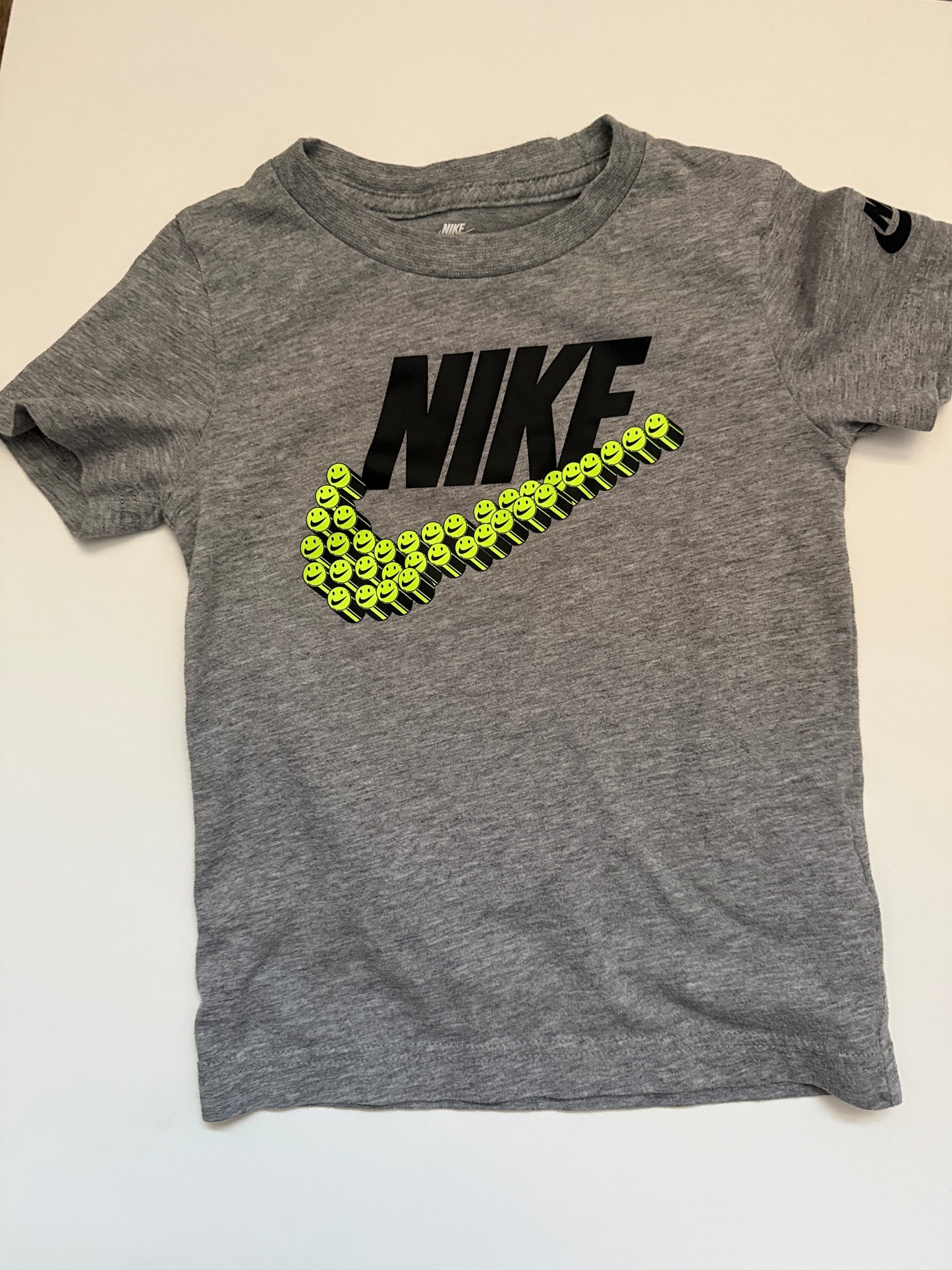 #70 4t Nike tshirt (2 of 2)