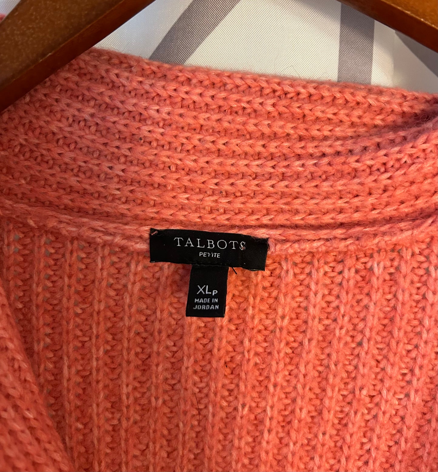 #18 Talbots salmon sweater women’s petite XL